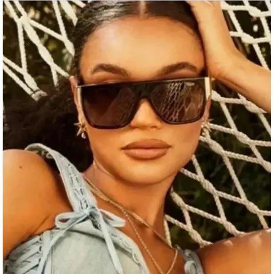 Quay Sunglasses Shield GO Off Black /smoke Polarized Luxury Luxe Rare Htf