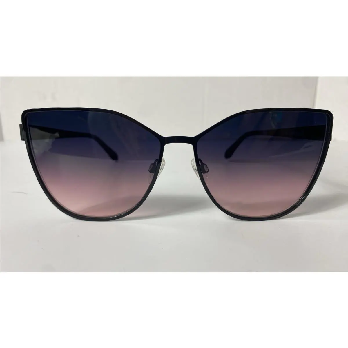 Quay Australia Sunglasses IN Pursuit Black Frame /black Plum Pink Lens Cat Eye