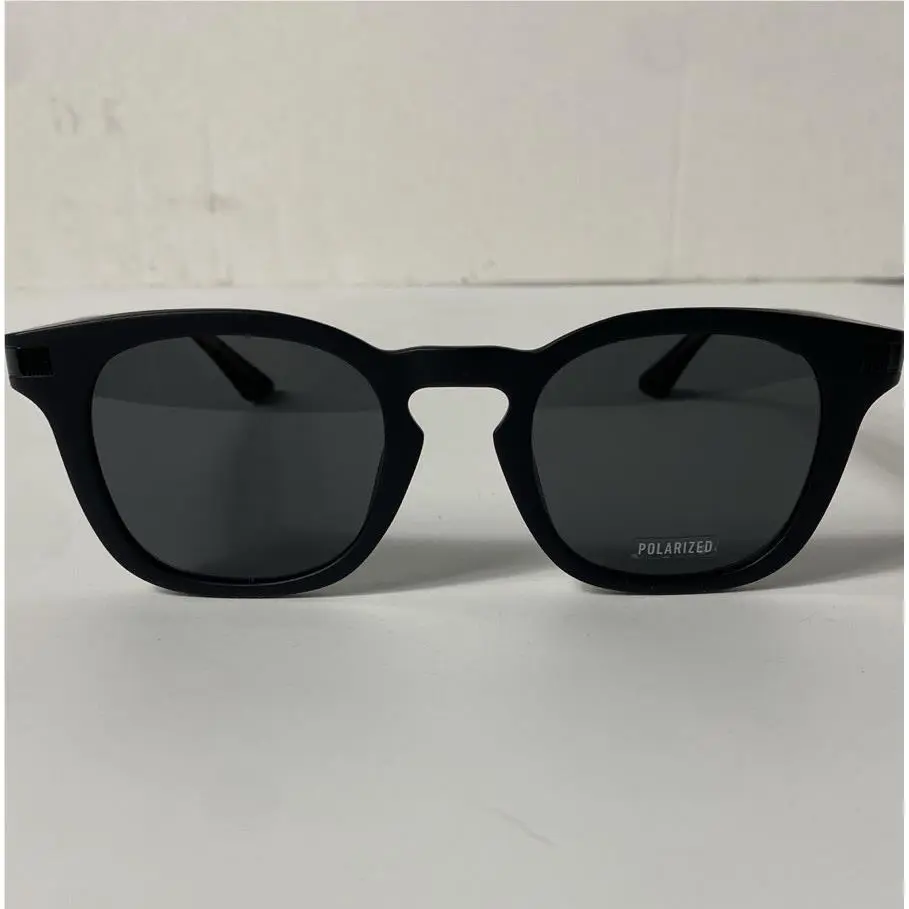 Quay Australia Sunglasses Weekender Matte Black Frame/blk Polarized Lens Unisex