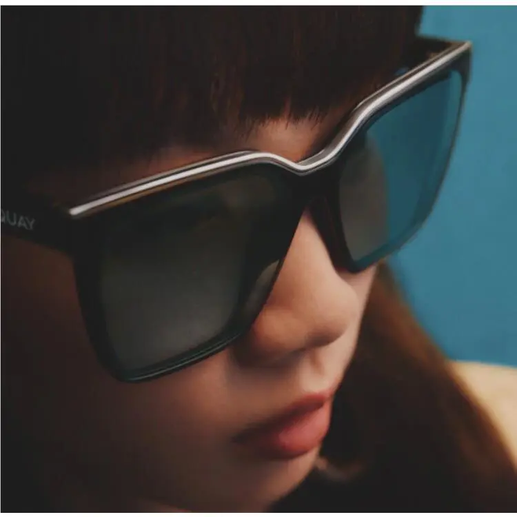 Quay Australia Level UP Sunglasses Black Frame / Silver Turquoise Flash Lens