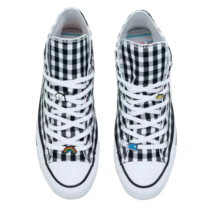 Converse shoes - Black/White/Pink 3