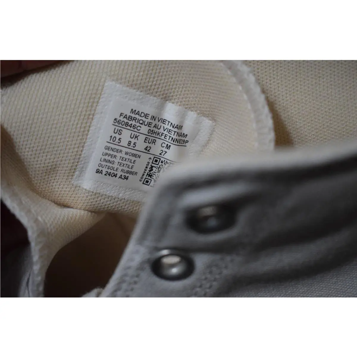 Converse shoes - White & Black 3