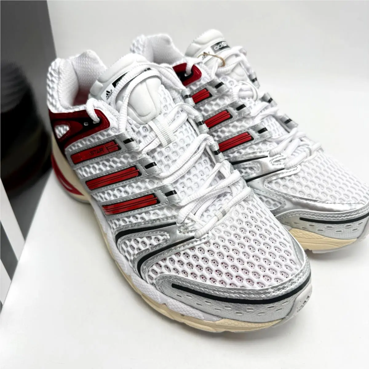 Adidas shoes - Adistar Control 5 - Adistar Control - KI8600 - Cloud White/Better Scarlet/Dash Grey 8