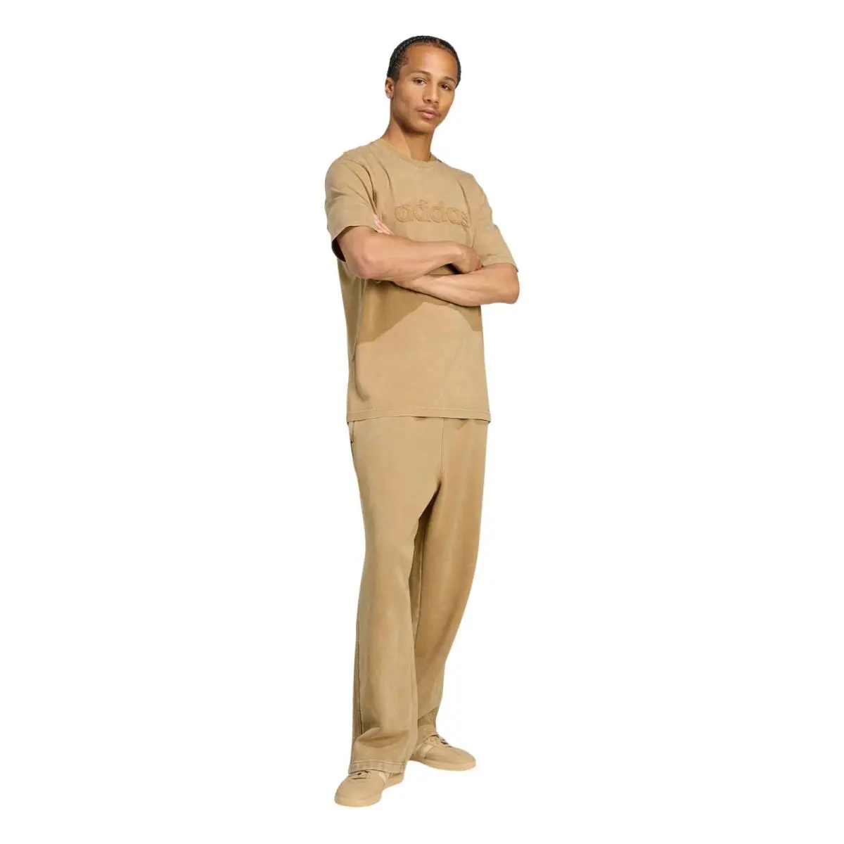 Adidas clothing - Cardboard 18