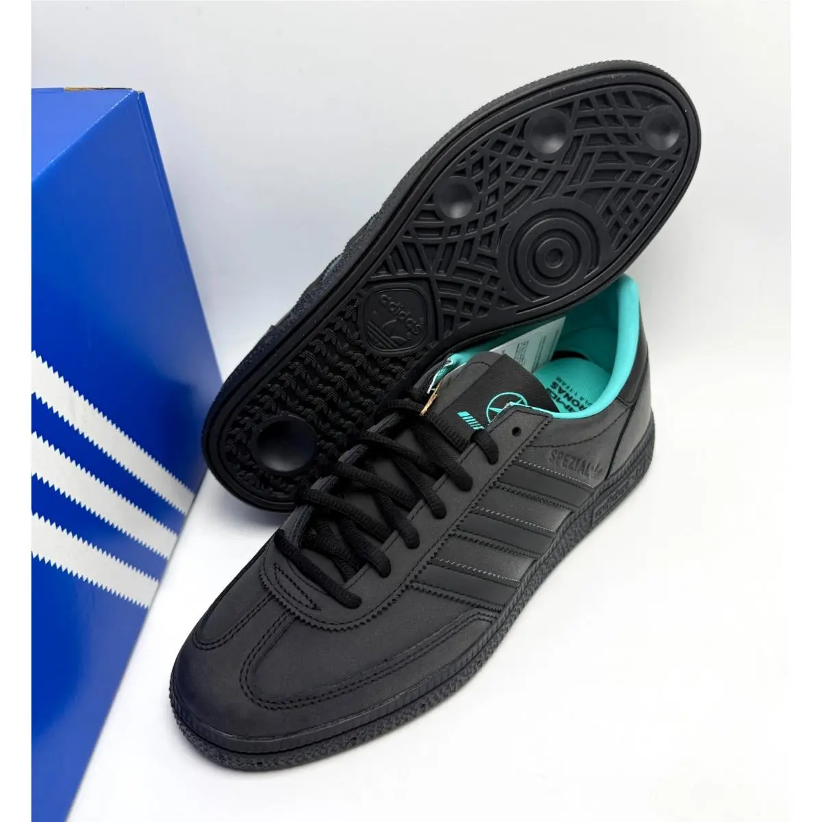 Adidas shoes - adidas Handball Spezial - Handball Spezial - KJ1195 - Black / Semi Mint Rush 12