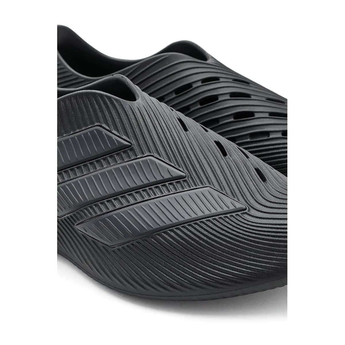 Adidas shoes - Core Black/Carbon 11