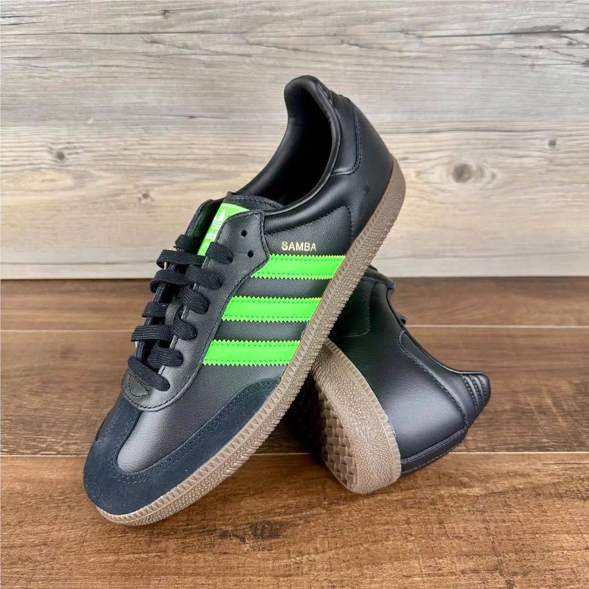 Adidas Samba Mens Size 8 Core Black Screaming Green Gum JR0911
