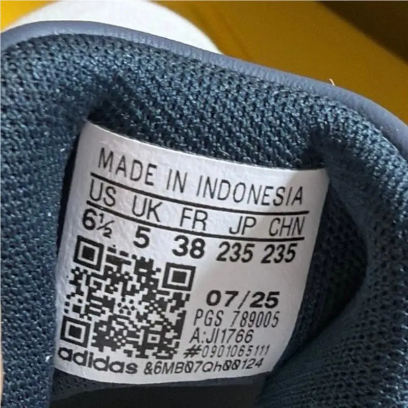 Adidas shoes - White 4