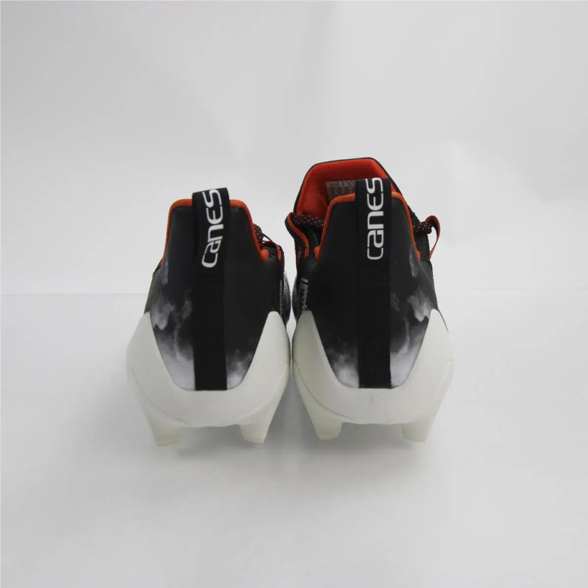 Adidas clothing - White (UPC: 0191028637375) 0