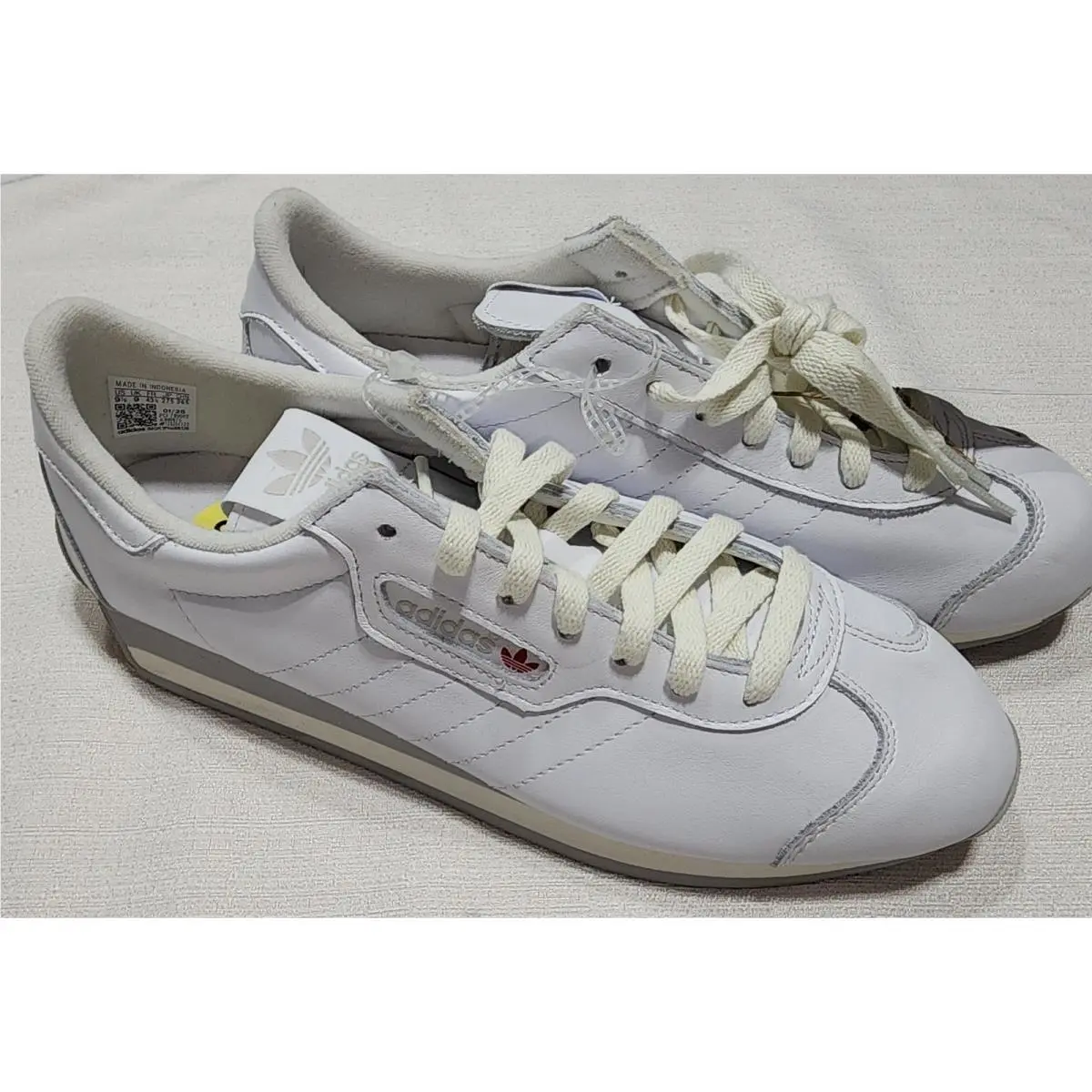 Adidas Country Soft Men`s 9.5 Shoe