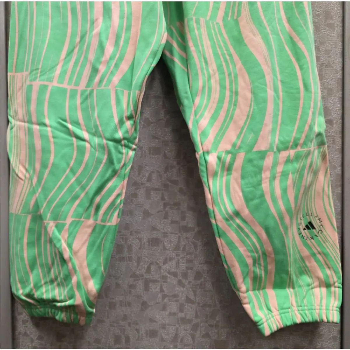 Adidas clothing - HT1104 - HT1104 - Screaming Green 1