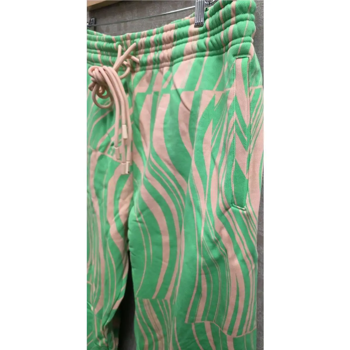 Adidas clothing - HT1104 - HT1104 - Screaming Green 2