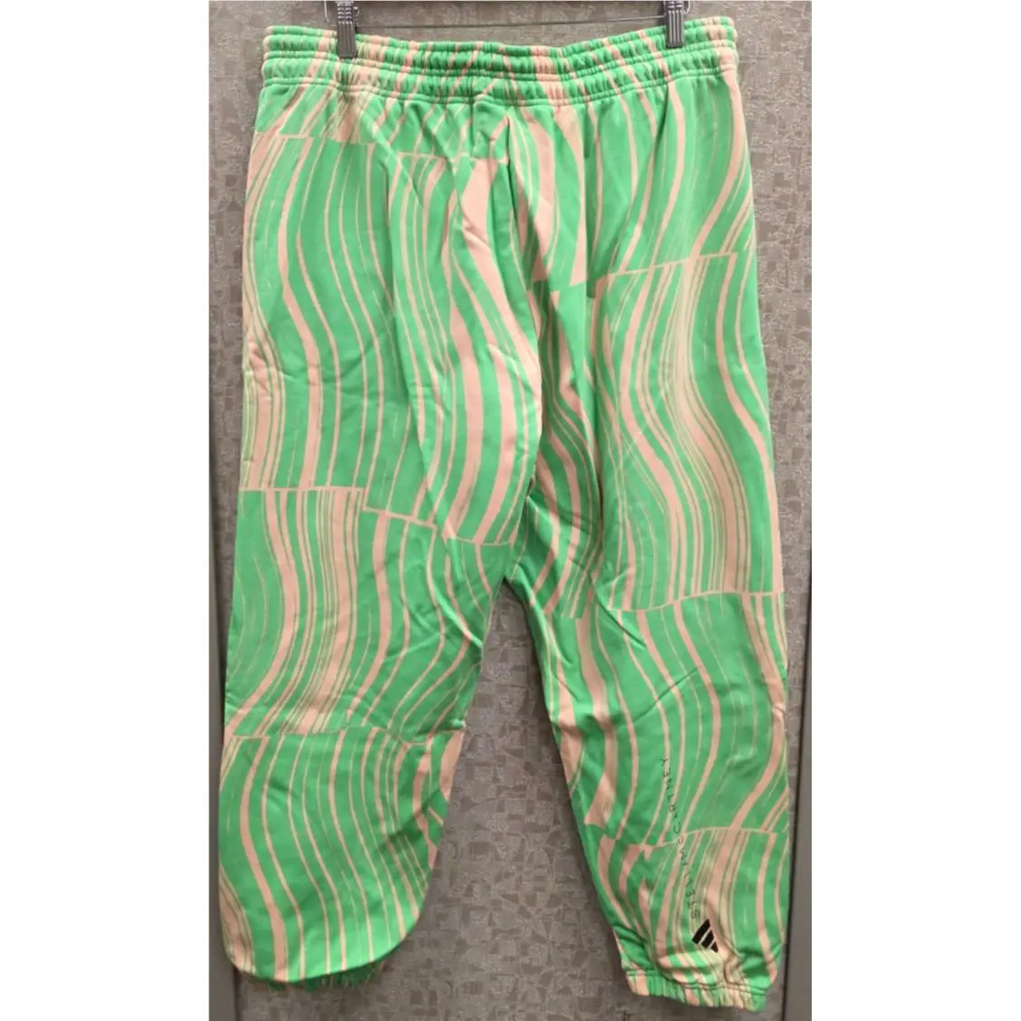 Adidas clothing - HT1104 - HT1104 - Screaming Green 3