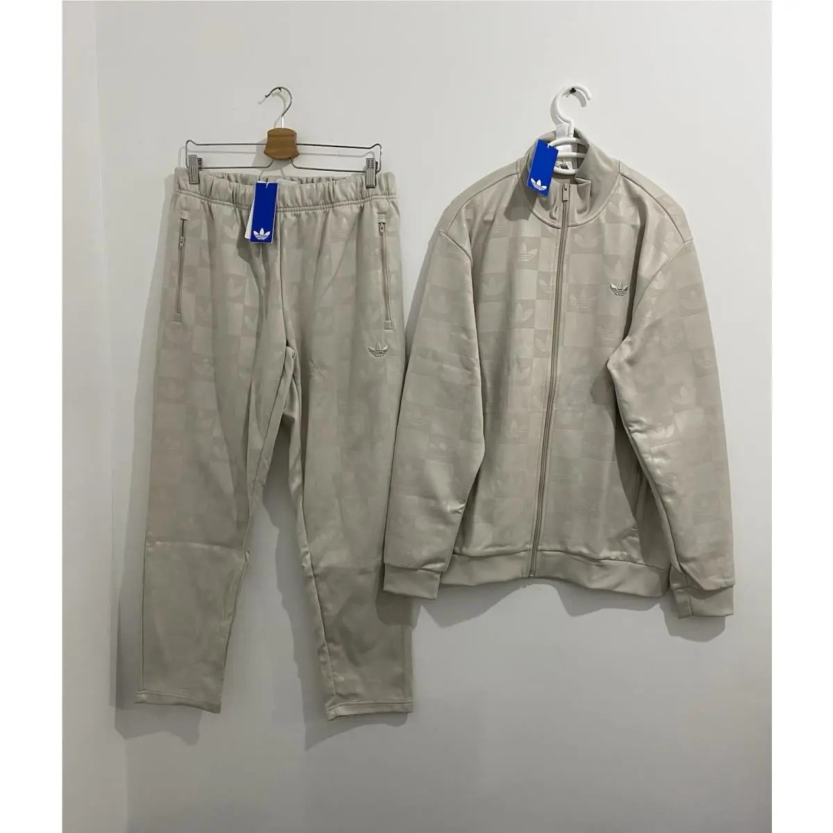 Adidas Originals Monogram All Over Print Regular Tracksuit Bliss Size L