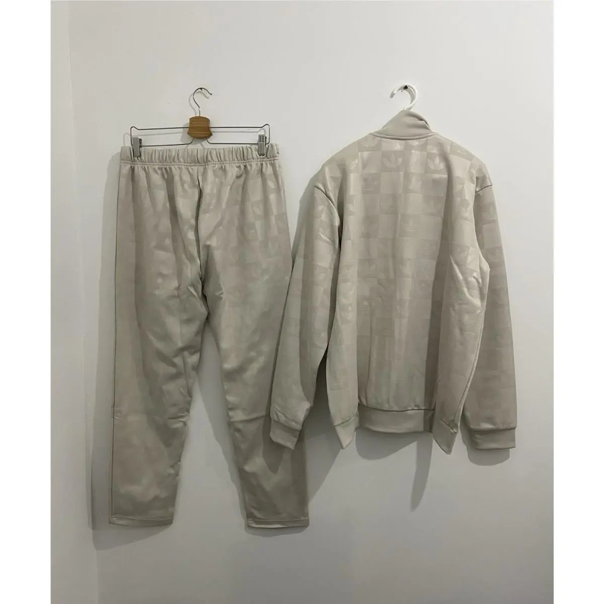 Adidas clothing - Bliss 0