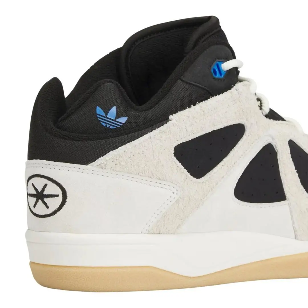 Adidas shoes - adidas Core - Core - Off White / Core Black / Gum 5