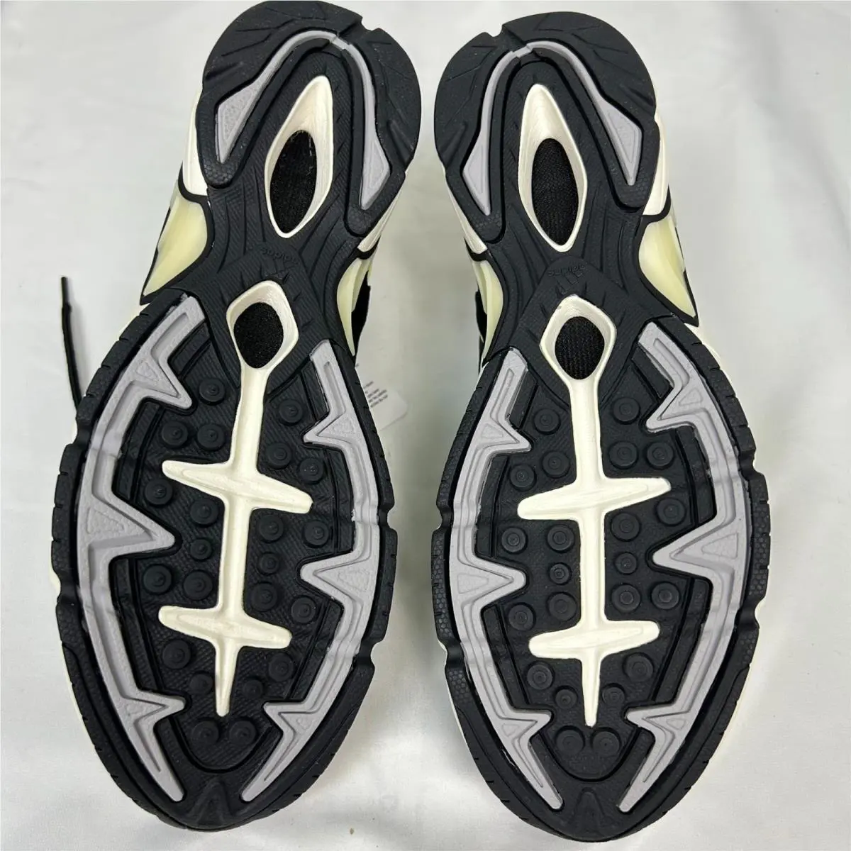 Adidas shoes - adidas Temper Run - Temper Run - F97209 - Black 5