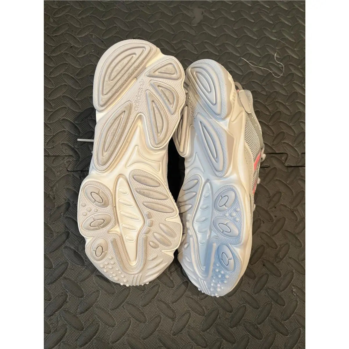 Adidas shoes - adidas Ozweego - Ozweego - RETRO - Beige 2