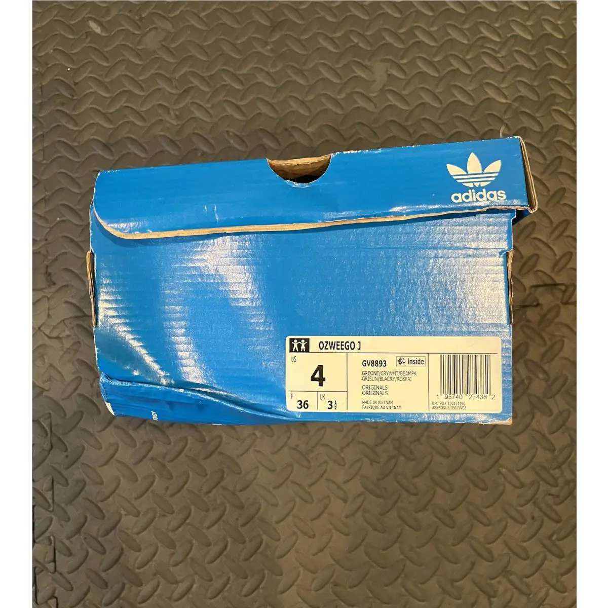 Adidas shoes - adidas Ozweego - Ozweego - RETRO - Beige 3