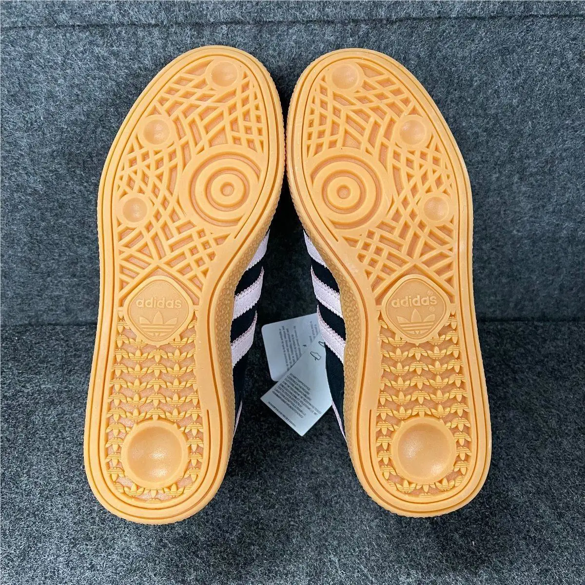 Adidas shoes - VS189552 - vs-189552 - Black (UPC: 196472967511) 2