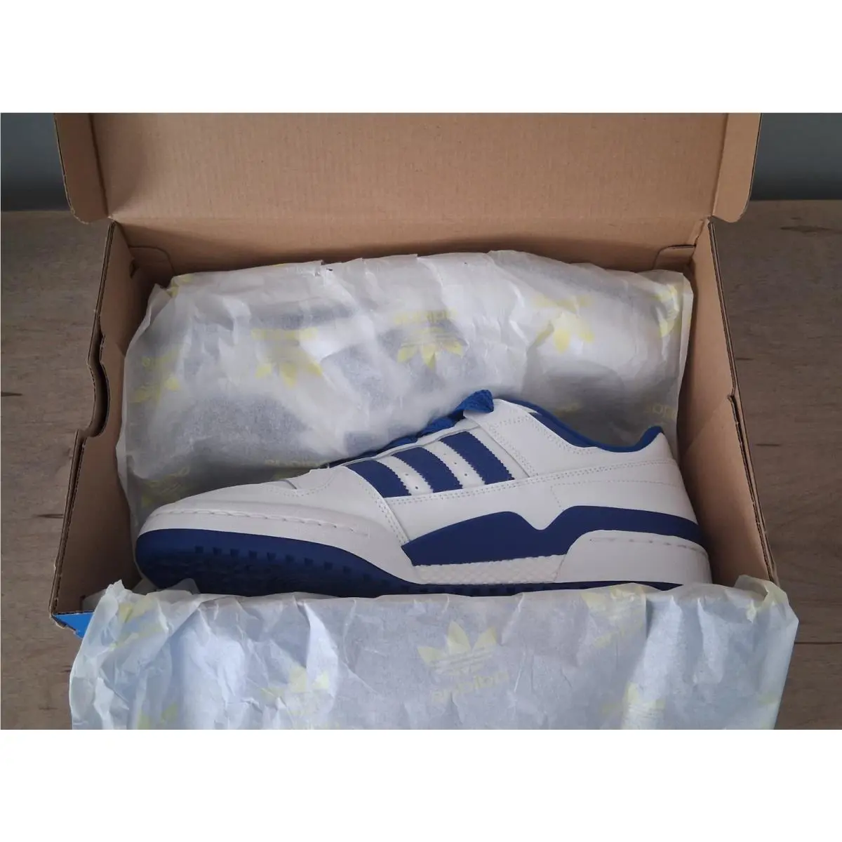 Adidas shoes - adidas Forum Low - Forum Low - Blue and white 1