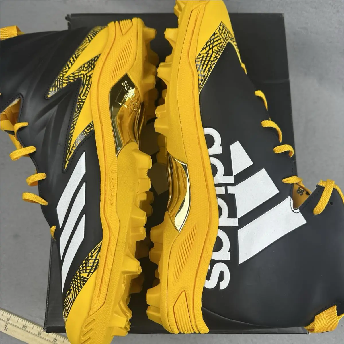 Adidas shoes - adidas SM Freak - Freak - CG5033 - Black 7