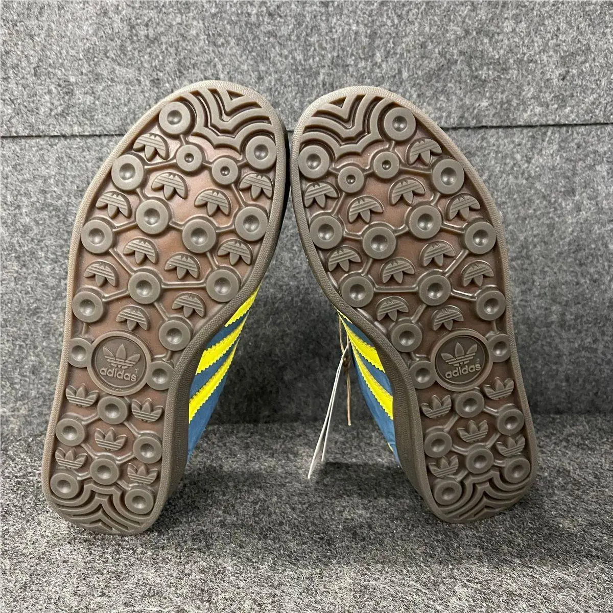Adidas shoes - VS189569 - vs-189569 - Multicolor (UPC: 197620161751) 1