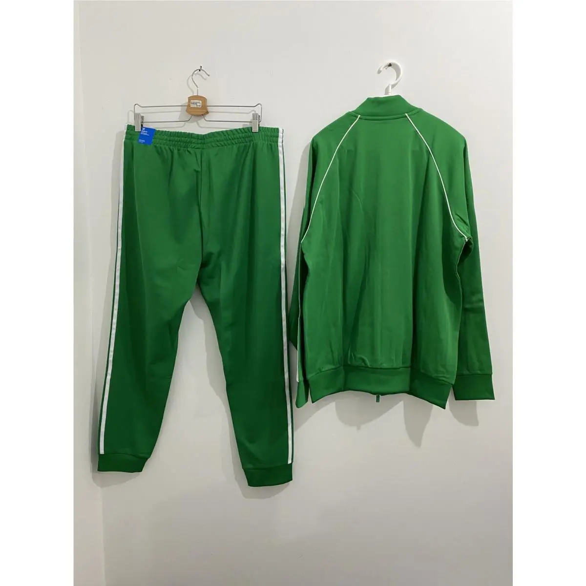 Adidas clothing - Green White 1