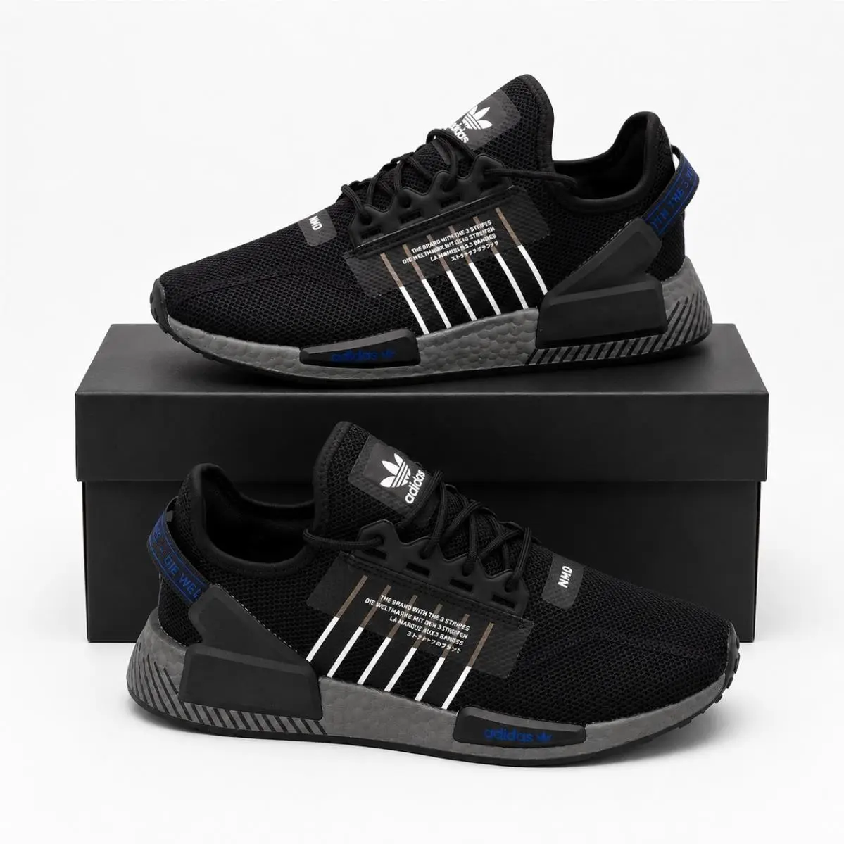 Adidas NMD_R1 V2 Sneakers Men’s Core Black Cloud White HQ6628 Size 9