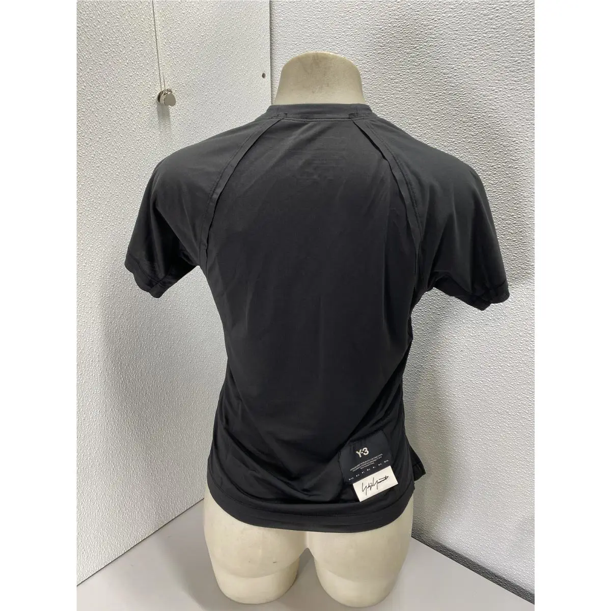Adidas clothing - Black (UPC: 198325184892) 3