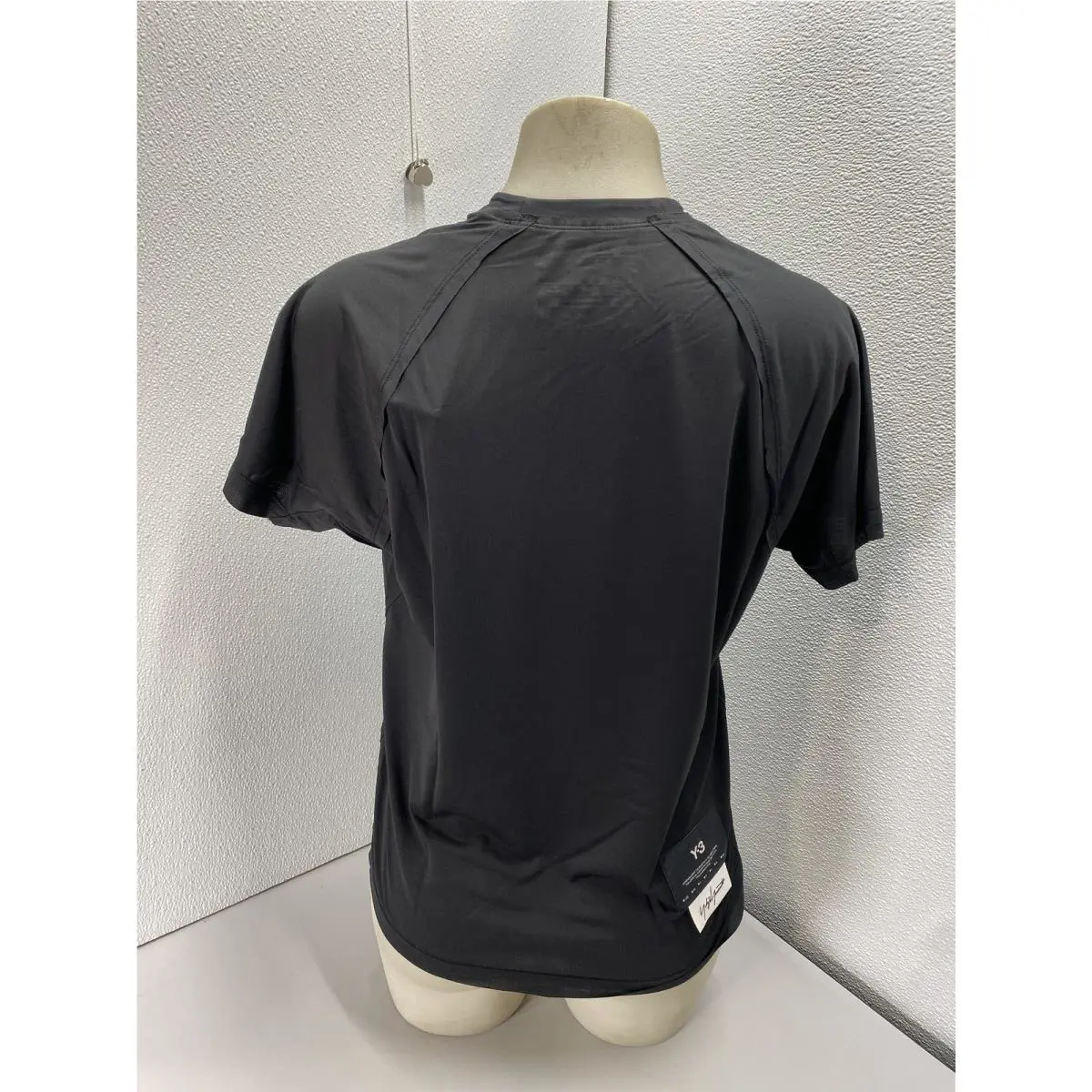 Adidas clothing - Black (UPC: 198325184922) 4