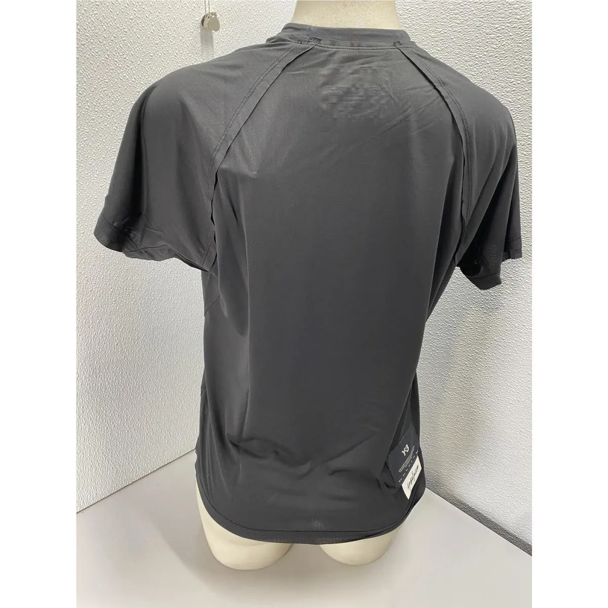 Adidas clothing - Black (UPC: 198325184922) 6