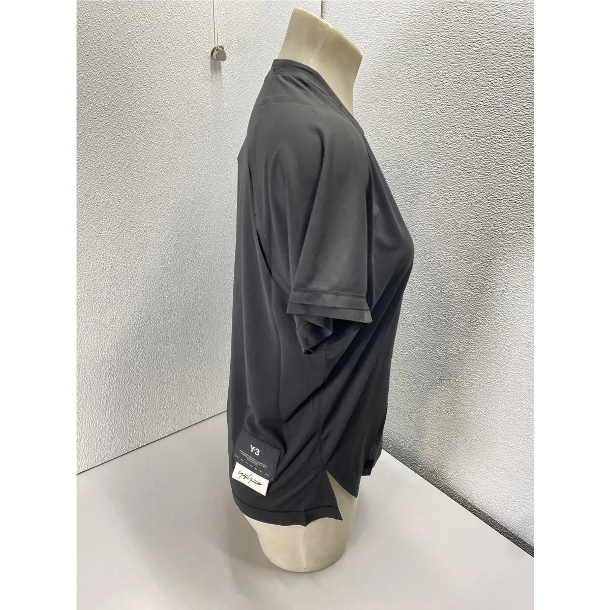 Adidas clothing - Black (UPC: 198325184922) 7