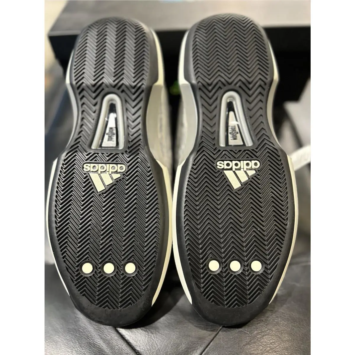 Adidas shoes - adidas Kobe - Kobe - Multicolor 3