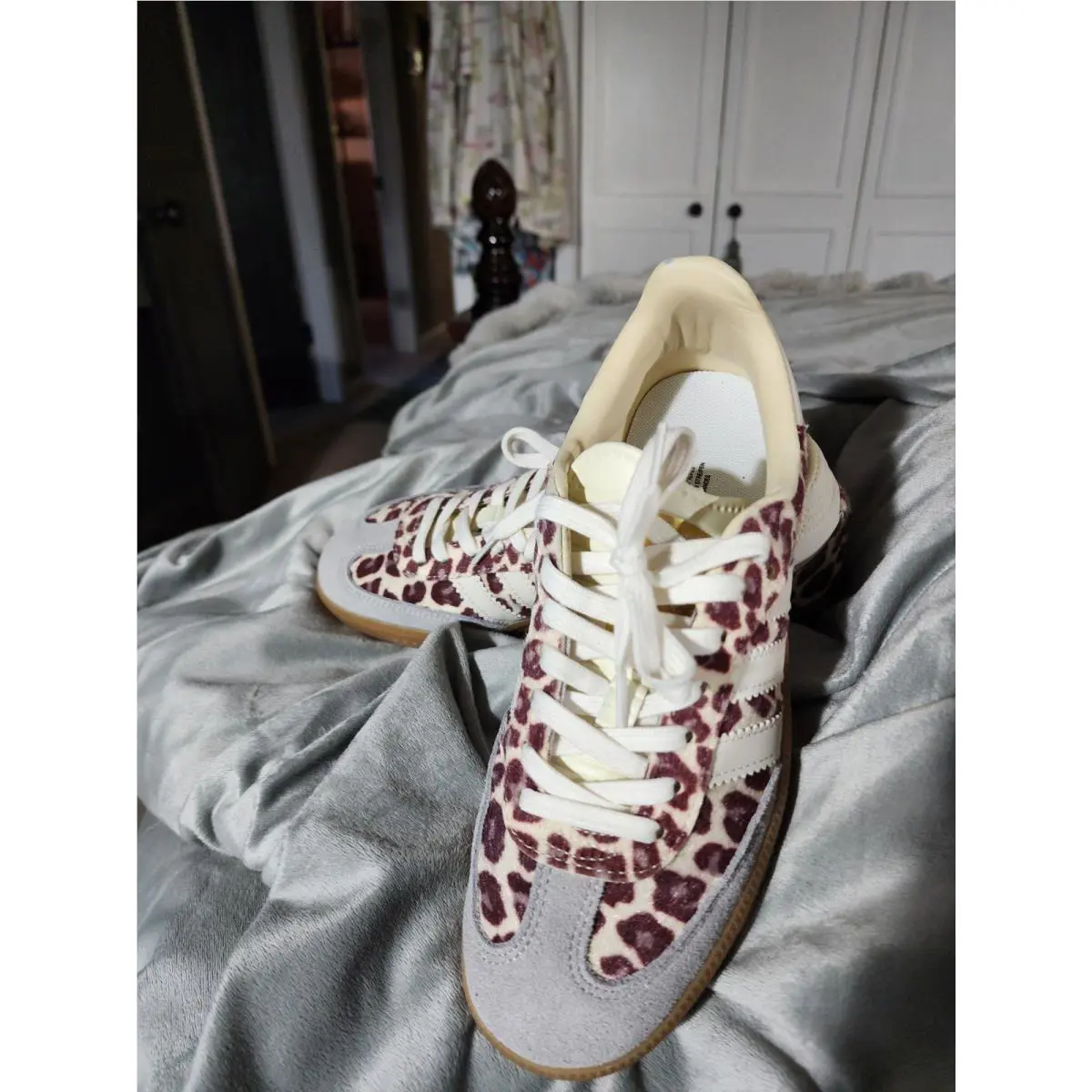 Adidas shoes - Beige 0