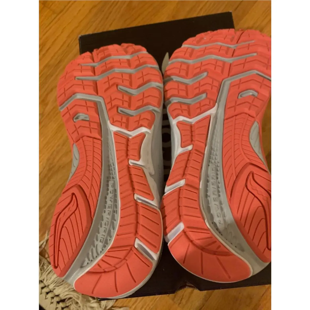 Saucony shoes - Grey/coral 10