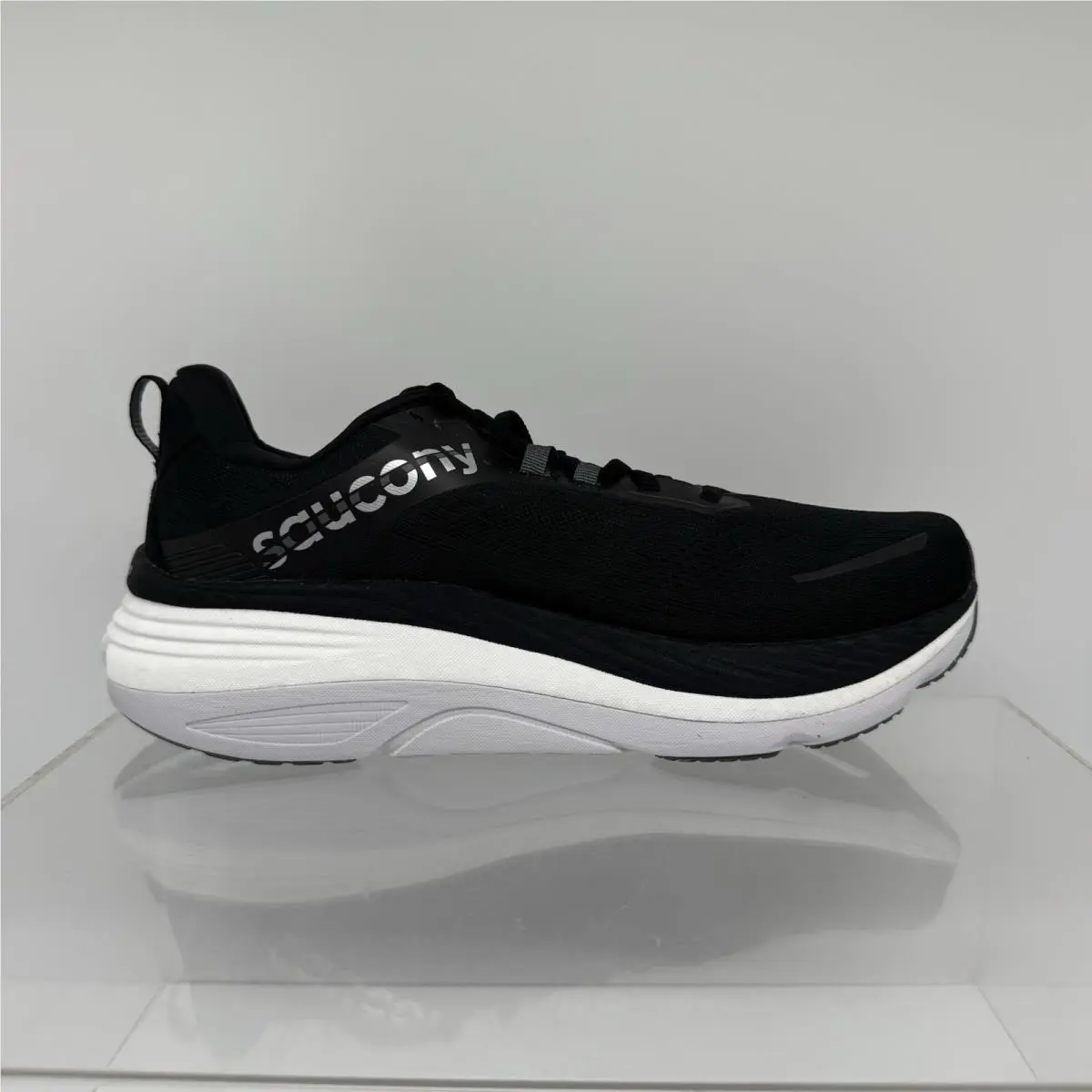 Saucony shoes - Saucony Hurricane 24 - Hurricane - S20934-100 - Black 1