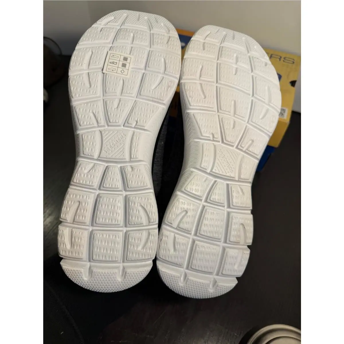 Skechers shoes - Dazzling Haze 13