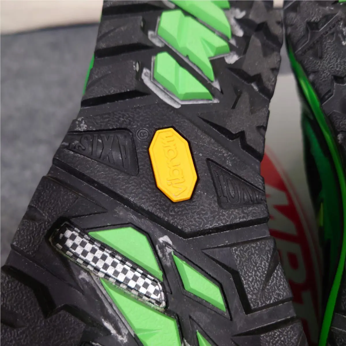 MBT shoes - Gore-Tex Trail Shoes - Trail Shoes - 700748-297T - Green 10