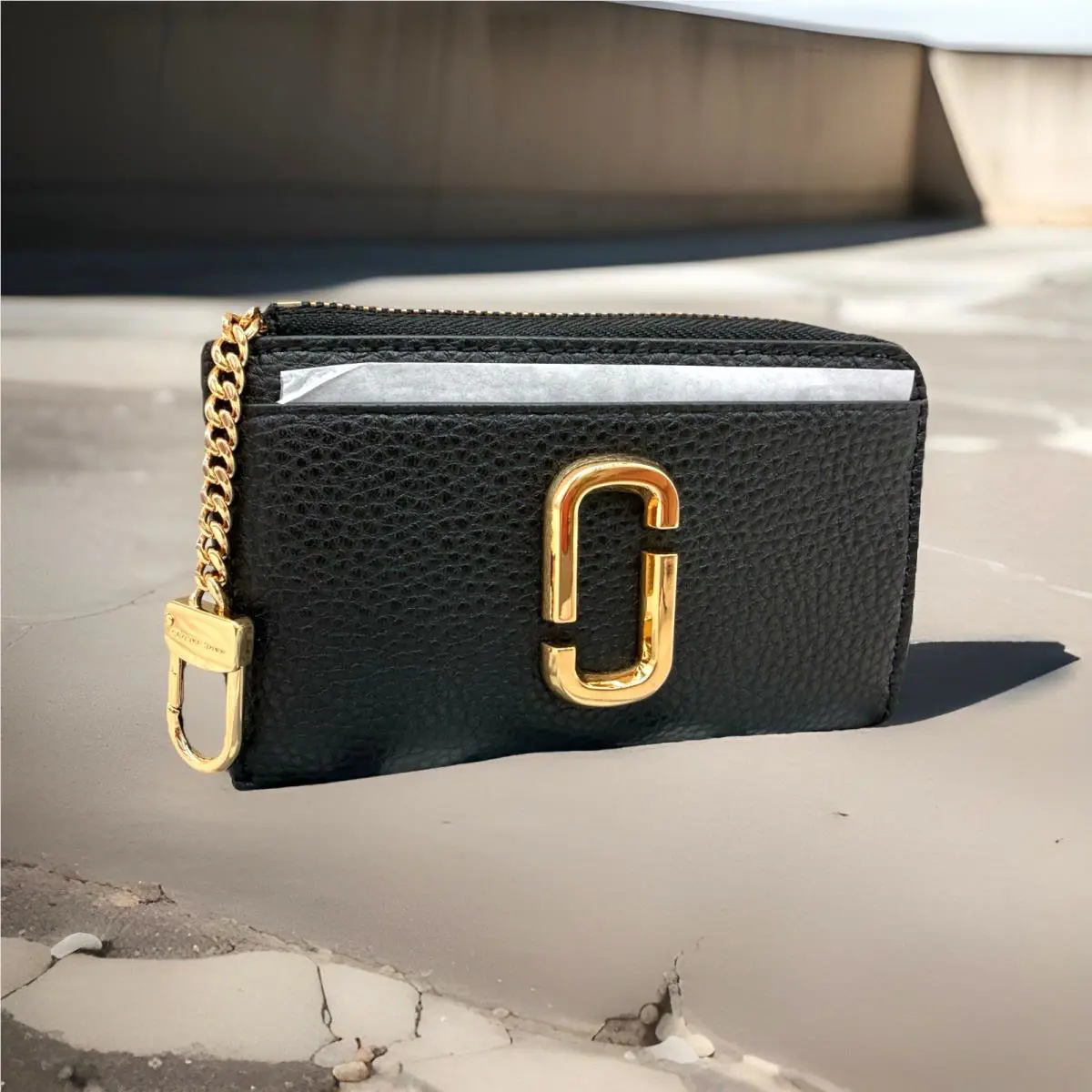 Marc Jacobs Zip Top Mini Leather Wallet W/chain Dog Clip In Black