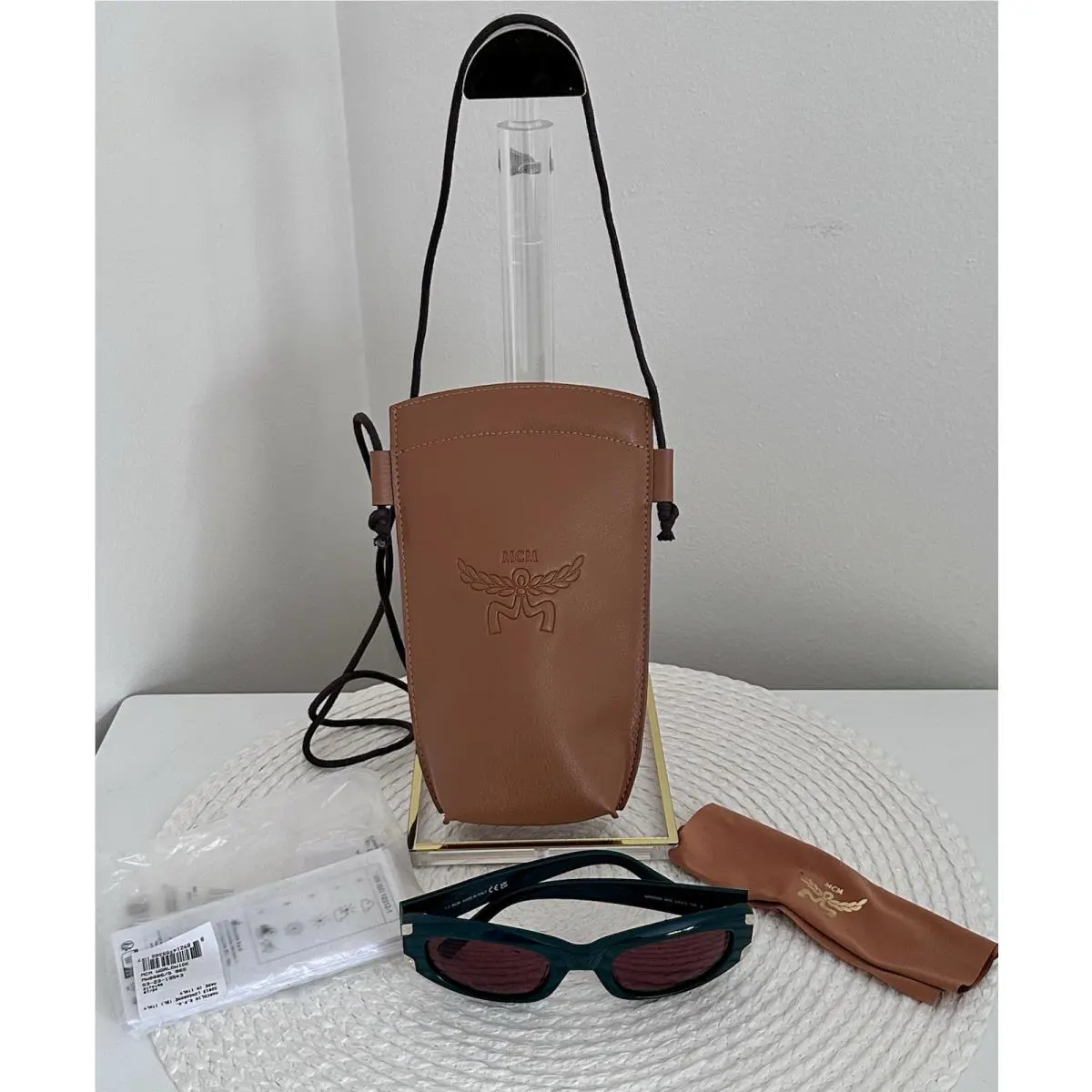 Mcm Unisex MW0006 96S Green Round Sunglasses 53-23-135 Italy Leather Case