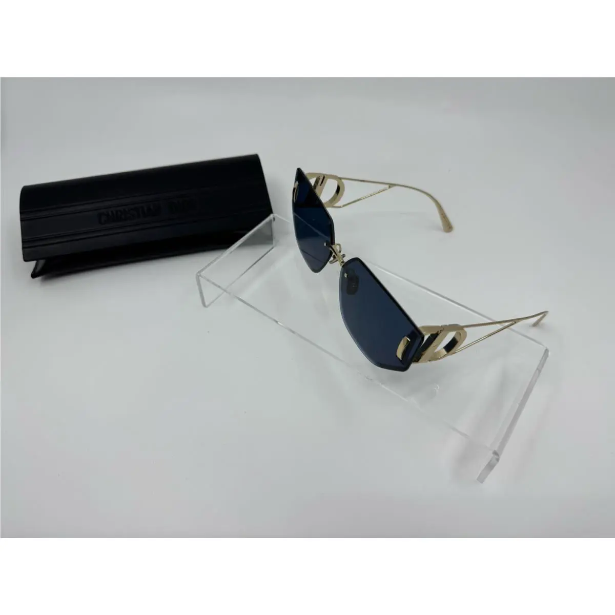 Christian  Montaigne Black 30Montaigne B3U Rimless Sunglasses CD40146U by Dior
