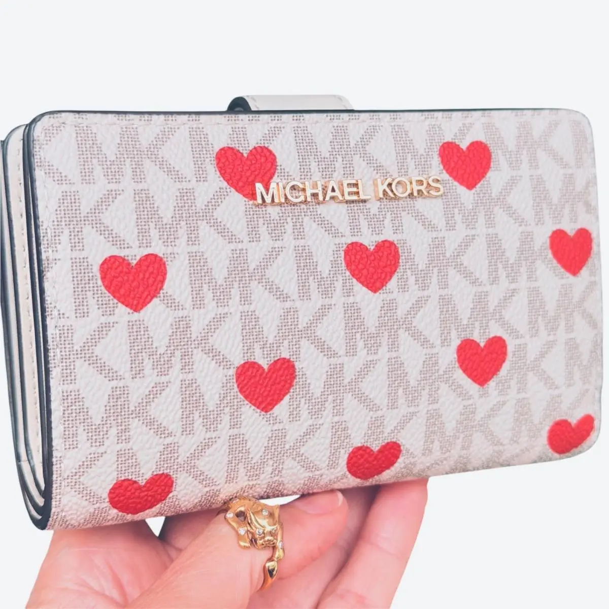 Michael Kors Jet Set Travel MD Bifold Zip Coin Card Wallet MK Logo Light Cream