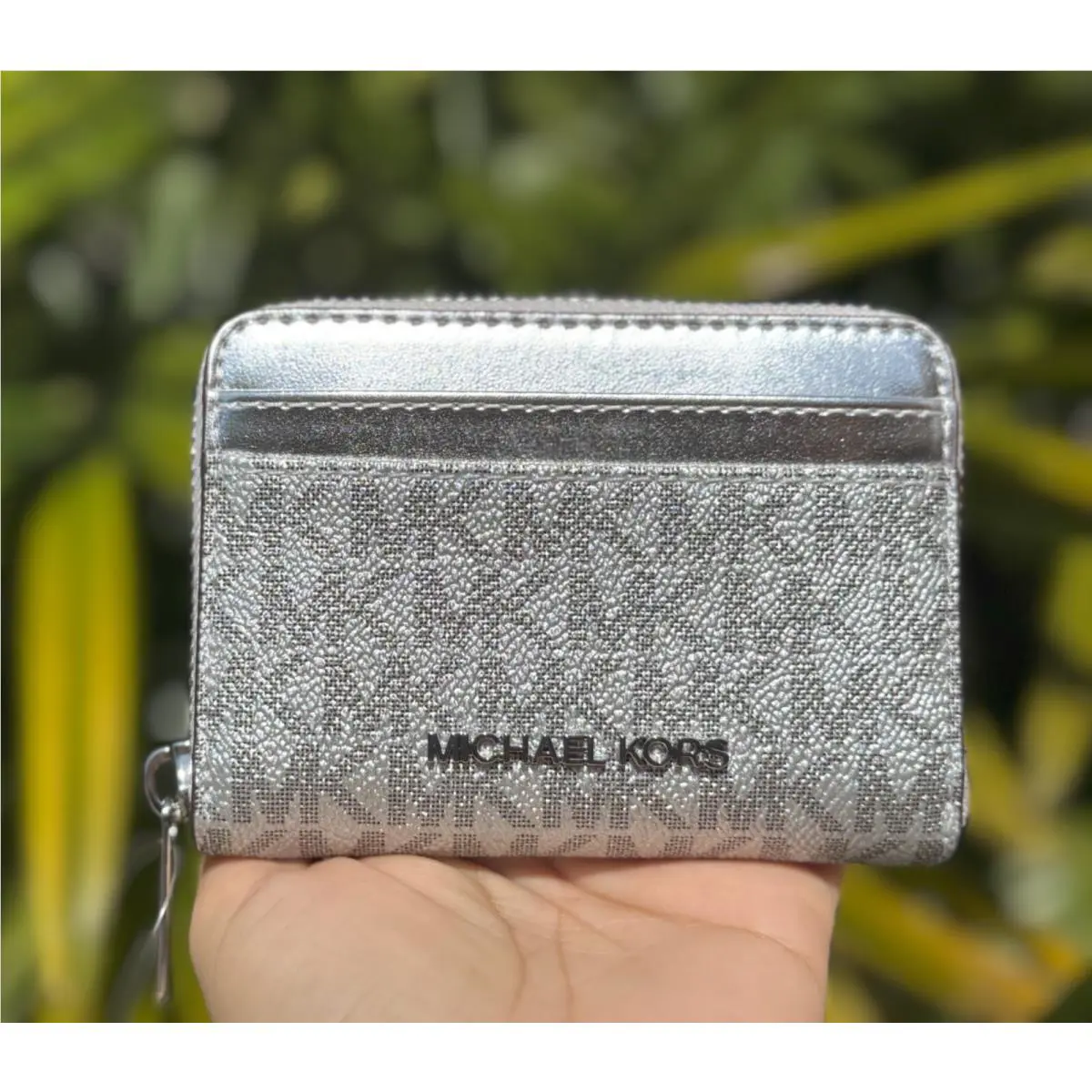 Michael Kors Jet Set Travel MD Zip Around Card Case Wallet MK Silver