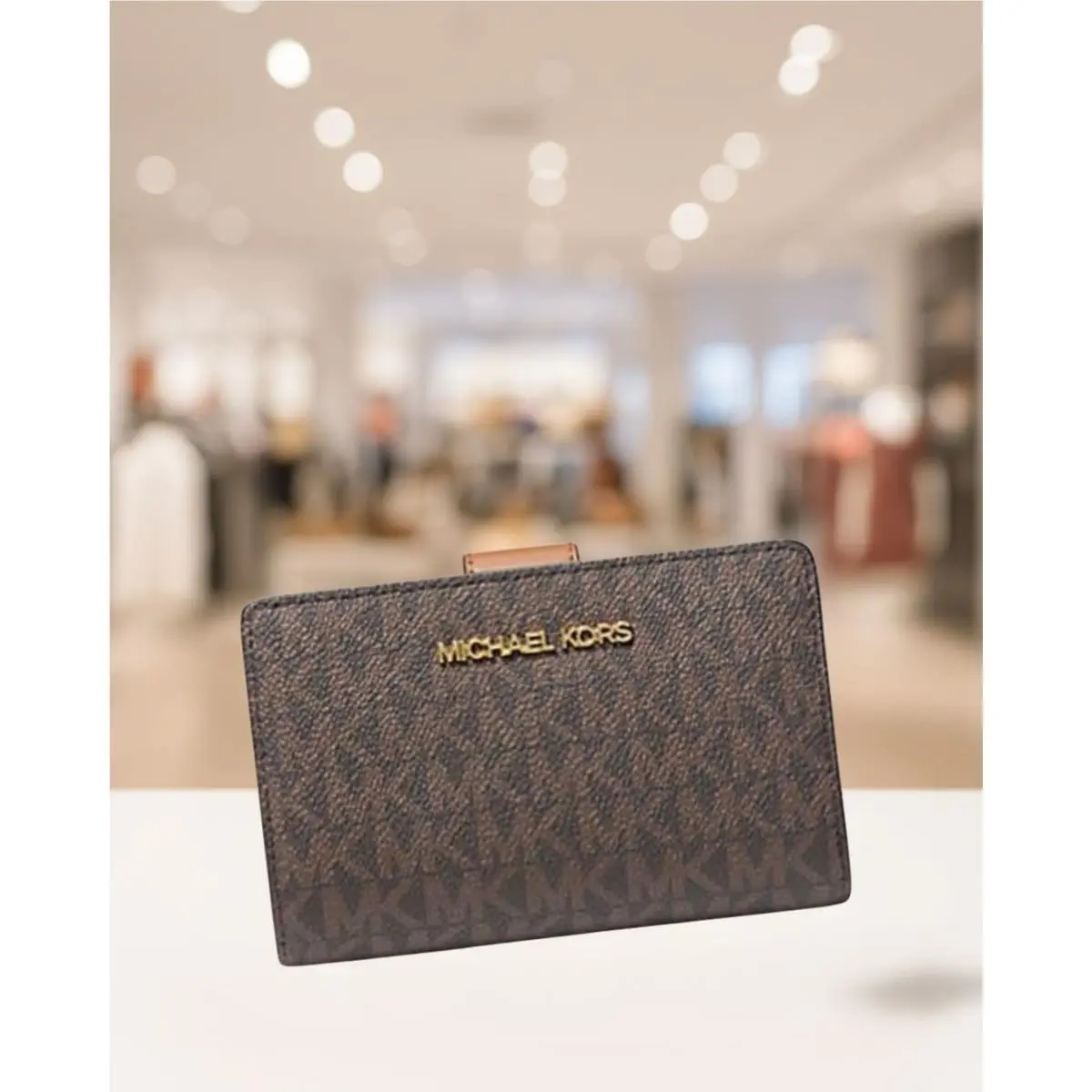 Michael Kors Jet Set Travel Medium Signature Logo Bifold MK Coin Id Wallet Brown