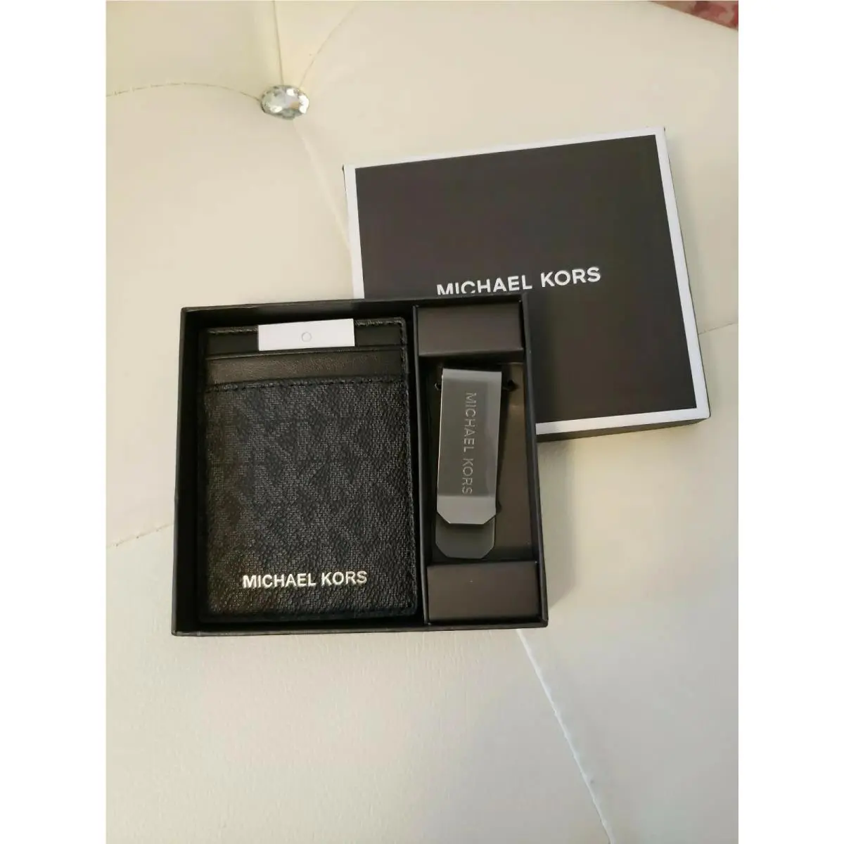 Michael Kors Men`s Card Holder Money Clip Set Black