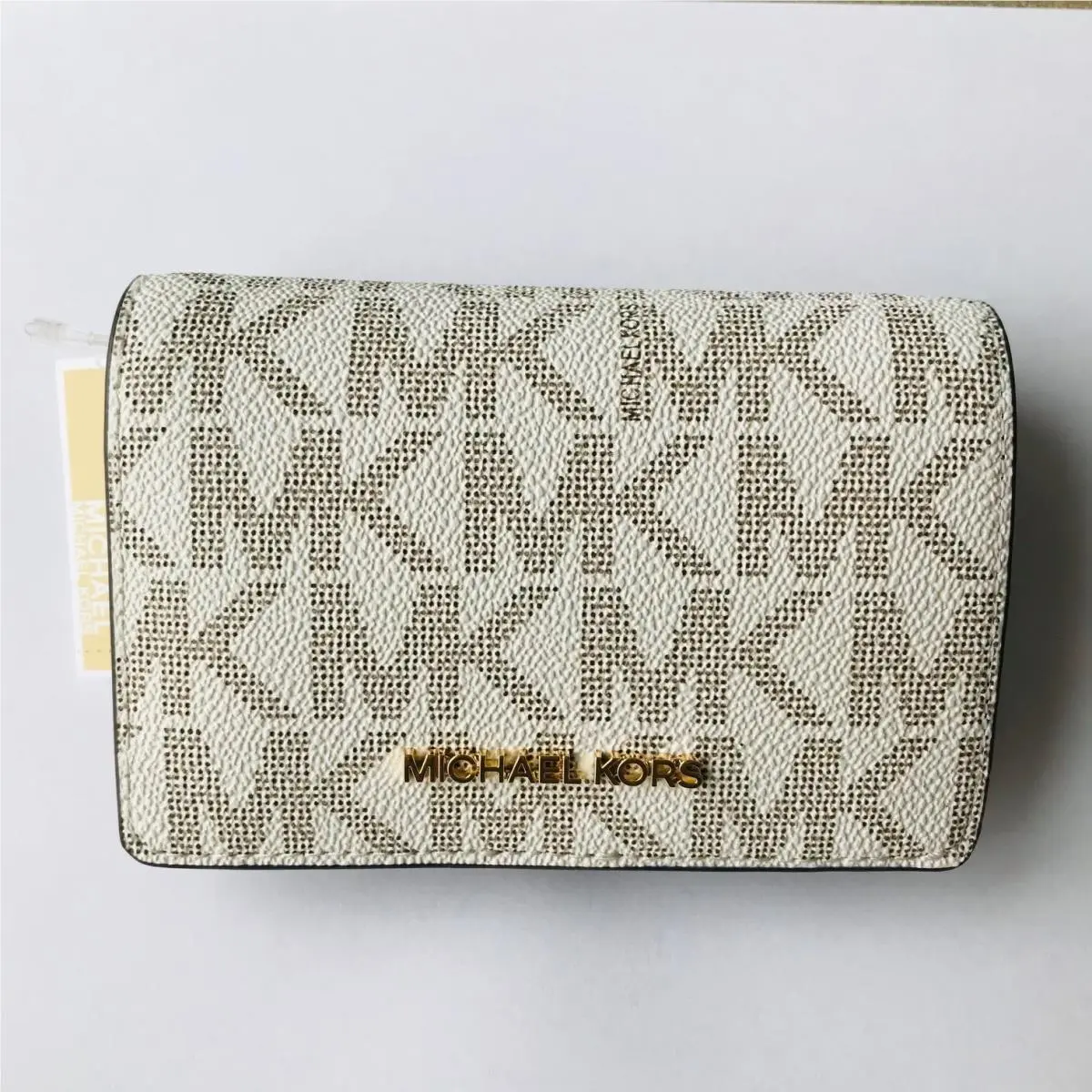 Jet Set MD Slim Wallet Vanilla / Lugg MK Logo ID Window Msrp: by Michael Kors