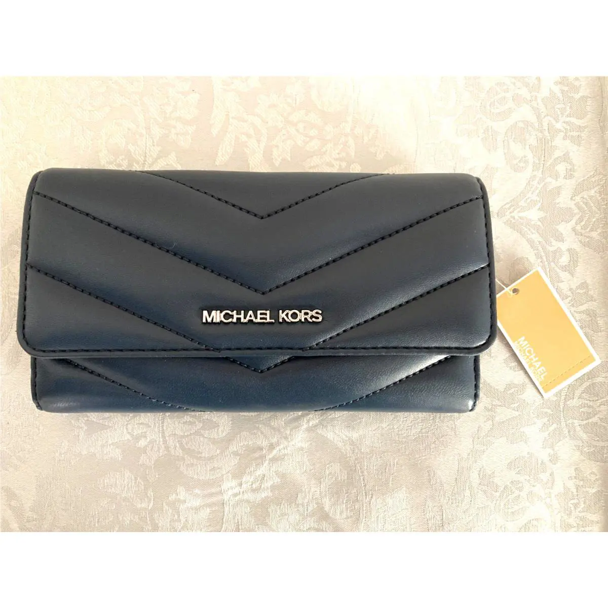 Michael Kors Jet Set Travel Large Trifold Wallet