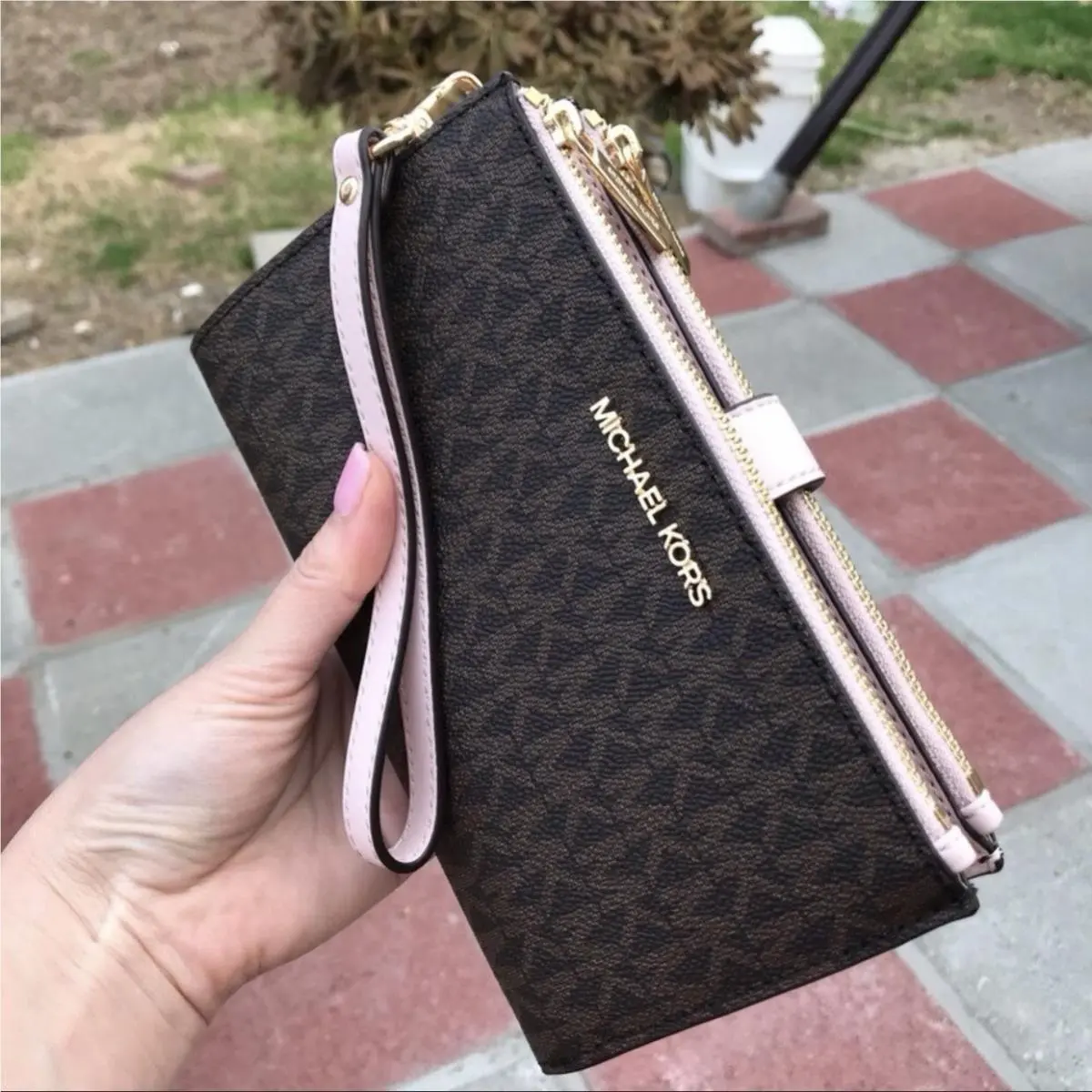 Michael Kors Brown Pink Signature Travel Double Zip Phone Wristlet Wallet