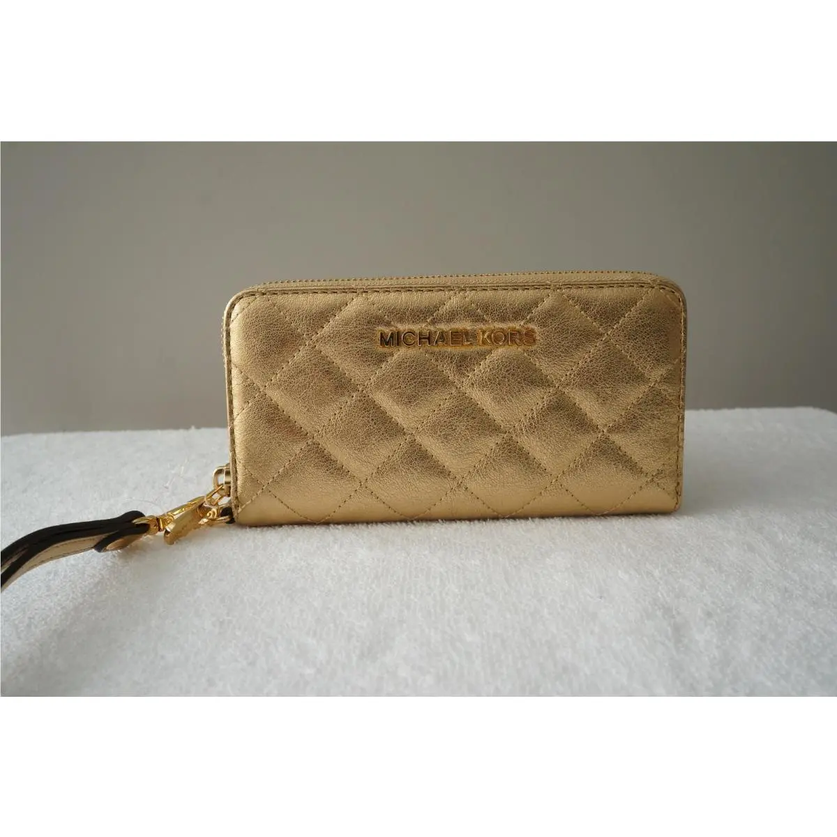 Michael Kors Purse Susannah Quilt Cell Iphone Case Coin Wallet Bag Wristlet